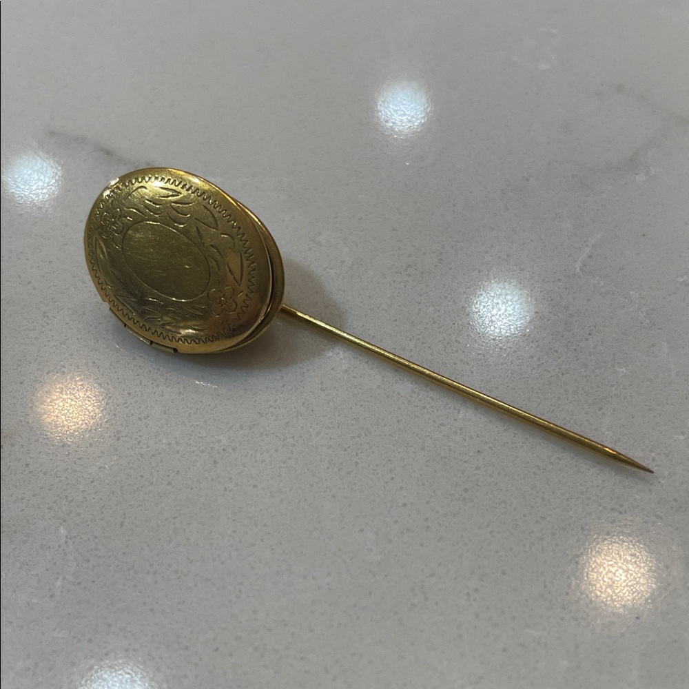 Gold Lapel Pin